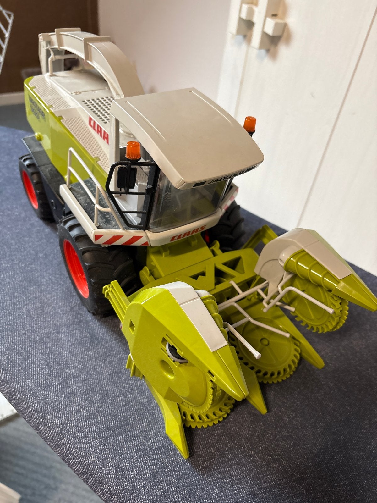 Claas Jaguar 900 hakselaar speelgoedmodel, Ophalen, Gebruikt