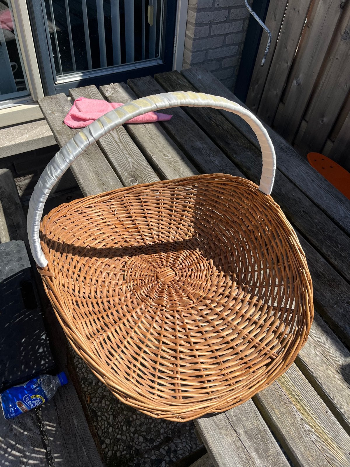 Grote rieten plukmand - decoratief en functioneel, Ophalen, Mand, Zo goed als nieuw, Riet