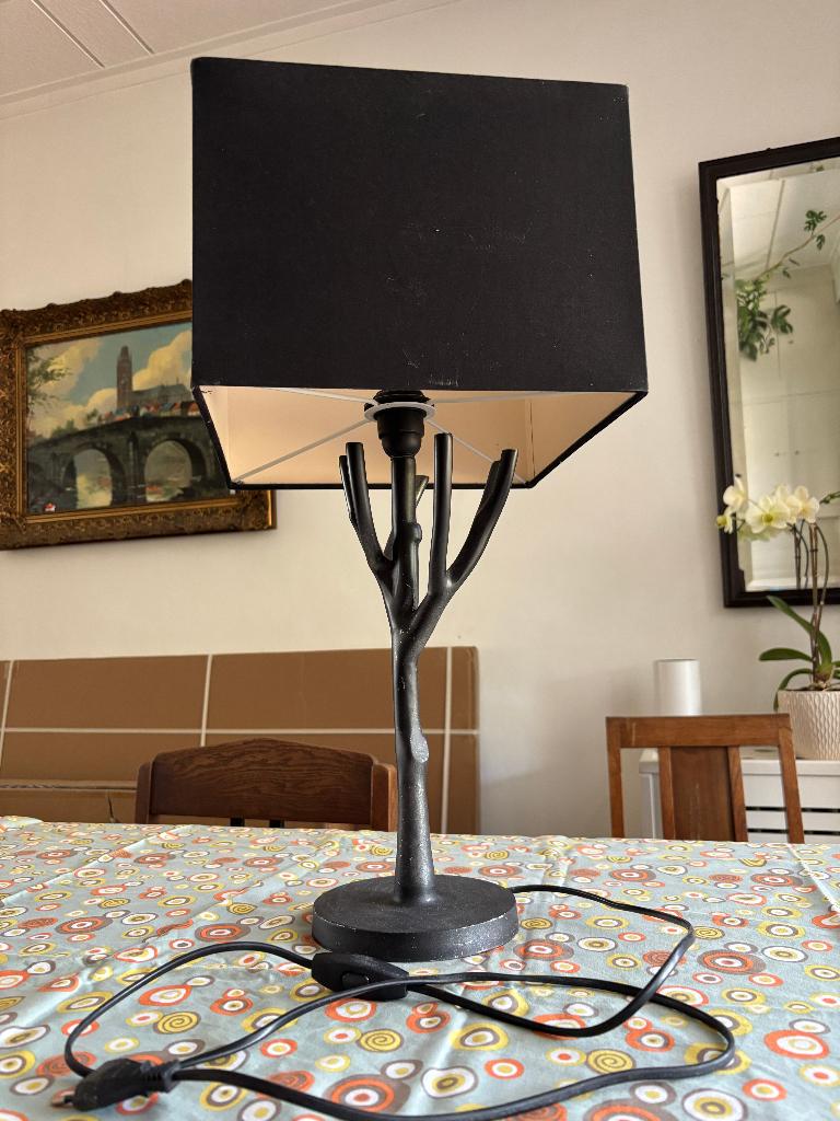 Sfeervolle Metalen Tafellamp – Boomtak Design | Zwart, Ophalen of Verzenden, Gebruikt, Overige materialen, Minder dan 50 cm
