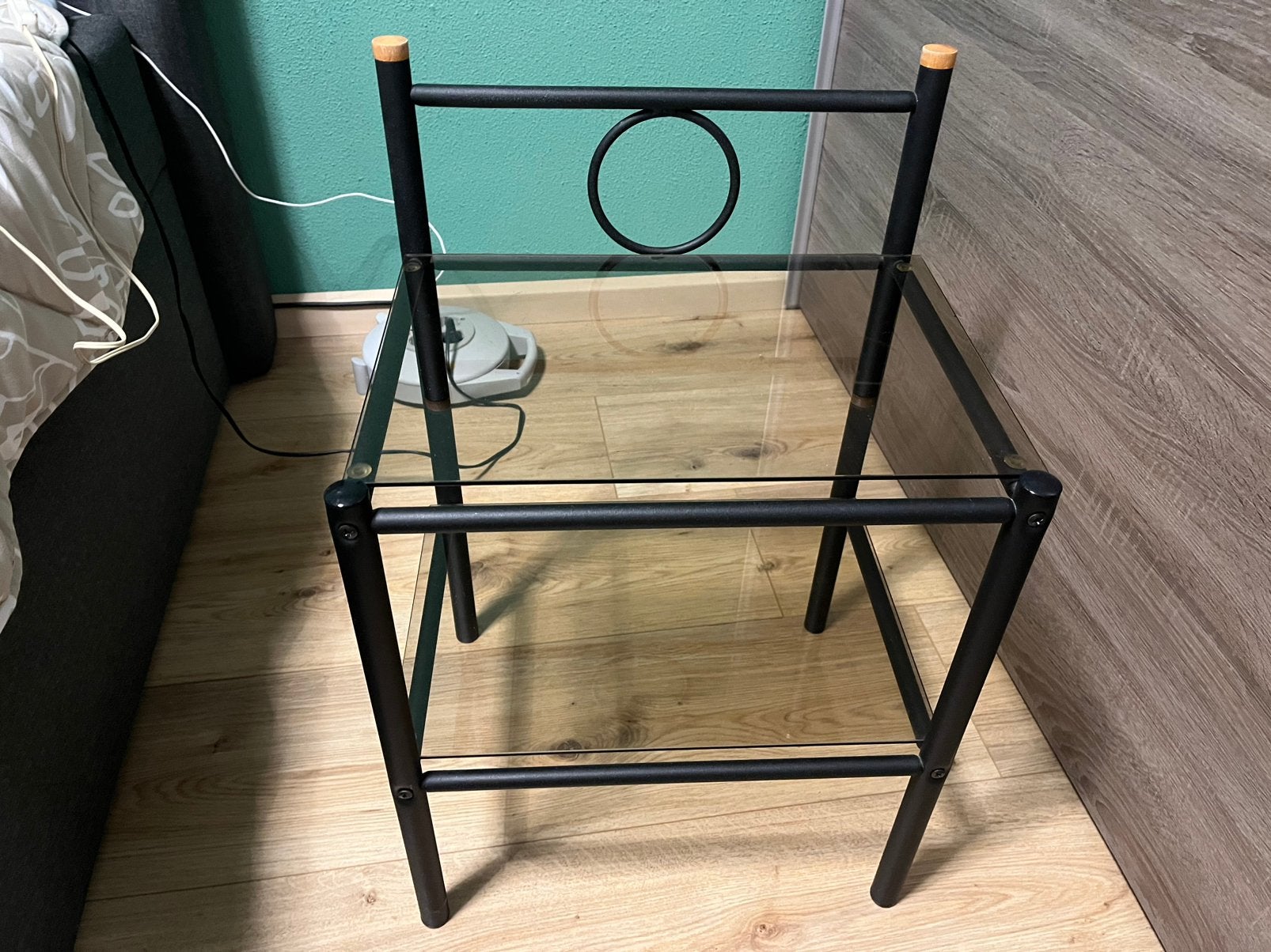 Nachtkastje of bijzettafeltjes, Huis en Inrichting, Tafels | Sidetables, Ophalen, Gebruikt, Minder dan 50 cm, Glas