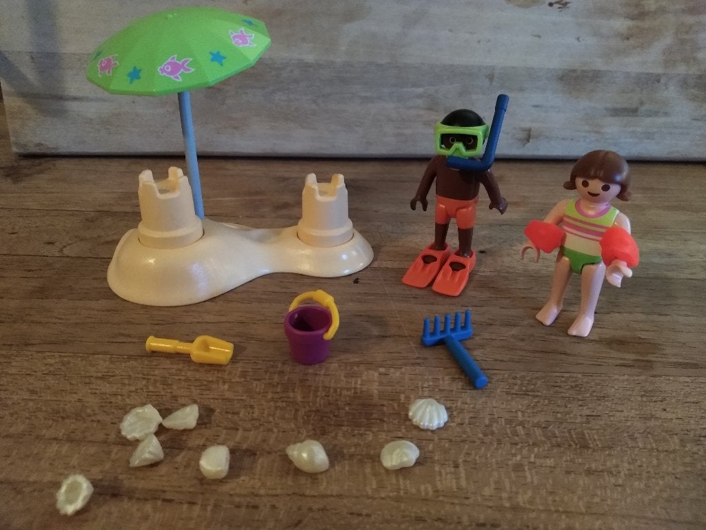 Playmobil 9085 kinderen met zandkasteel, Complete set, Ophalen of Verzenden, Zo goed als nieuw, Figuren