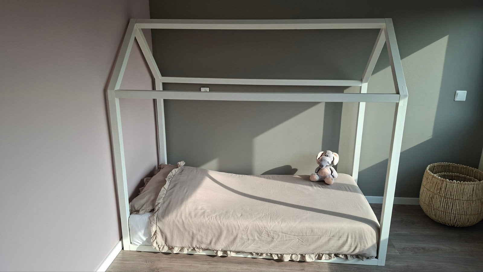 Peuterbed huisje 170x85 cm met matras, Ophalen, Gebruikt, 70 tot 85 cm, Matras