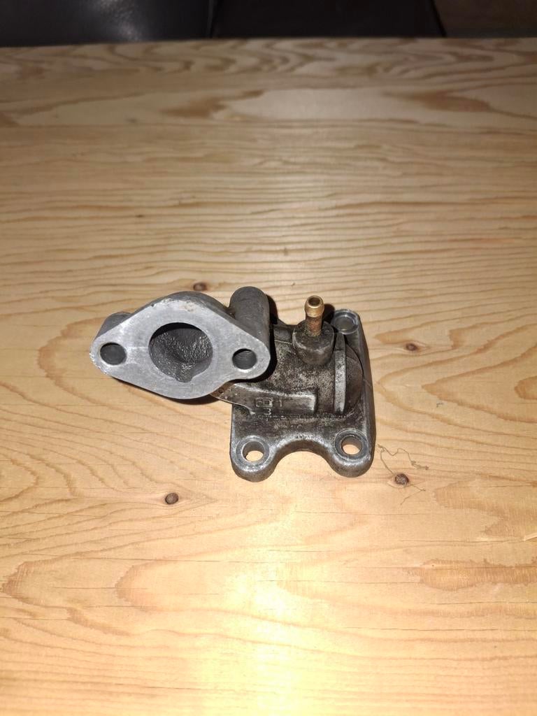 Standaard Peugeot Verticaal Spruitstuk, Ophalen of Verzenden, Gebruikt, Overige typen, Peugeot