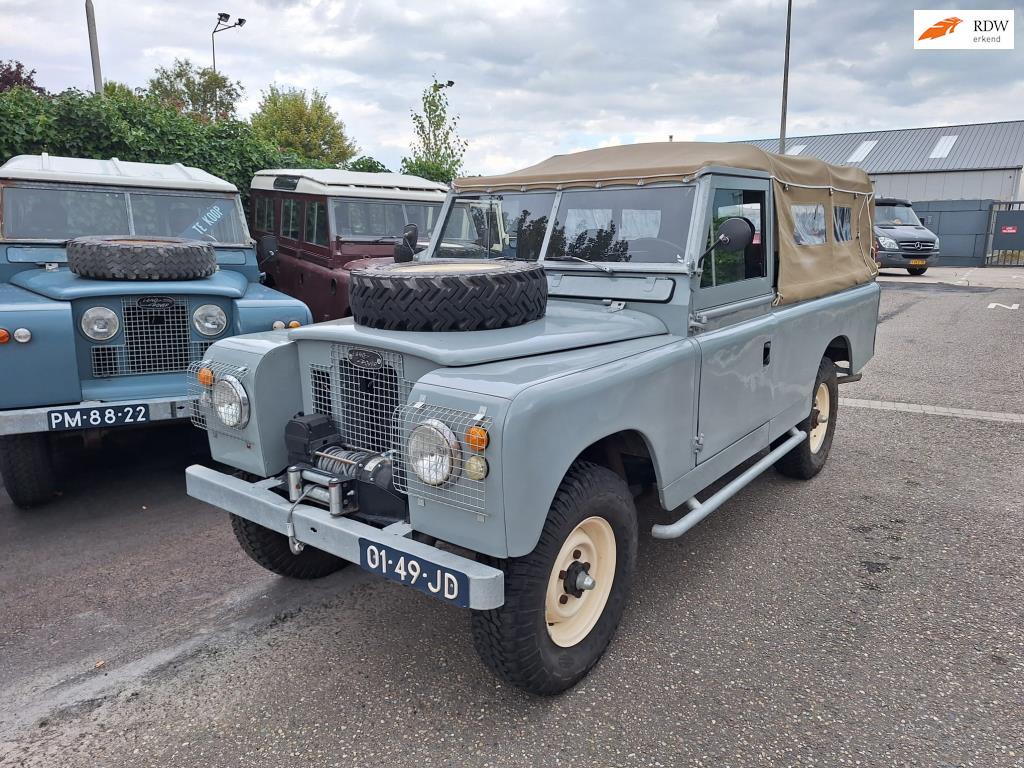 Land Rover 109 series IIa met originele lijn 6 cil, Auto's, Gebruikt, 2000 kg, Origineel Nederlands, Bedrijf