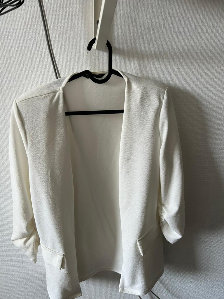 Vest, Ophalen of Verzenden, Zo goed als nieuw, Maat 38/40 (M), Wit
