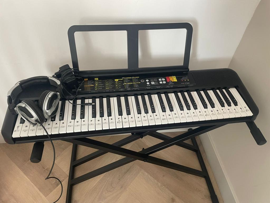 Yamaha PSR-F52 keyboard starterset, Ophalen, Zo goed als nieuw, 80-bas, Overige merken