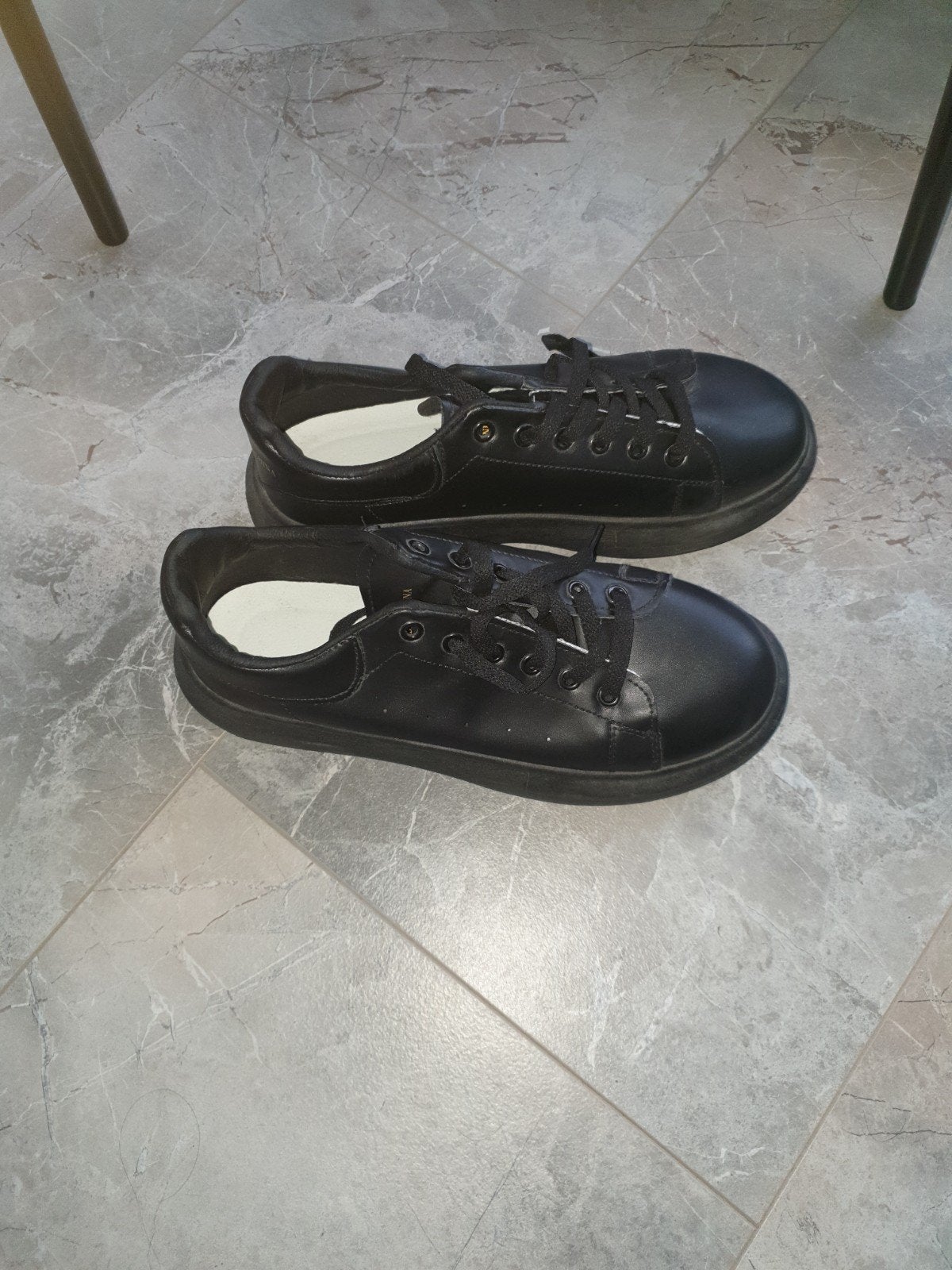 nieuw schoenen, Ophalen, Nieuw