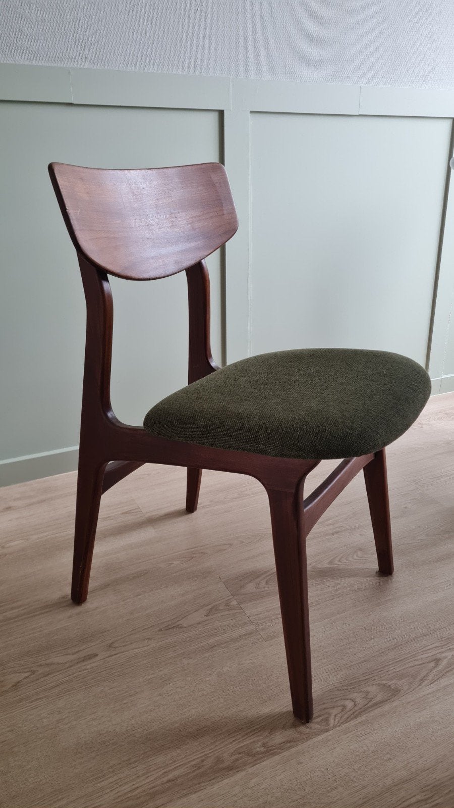 Vintage stoel met Groene Bekleding, Ophalen