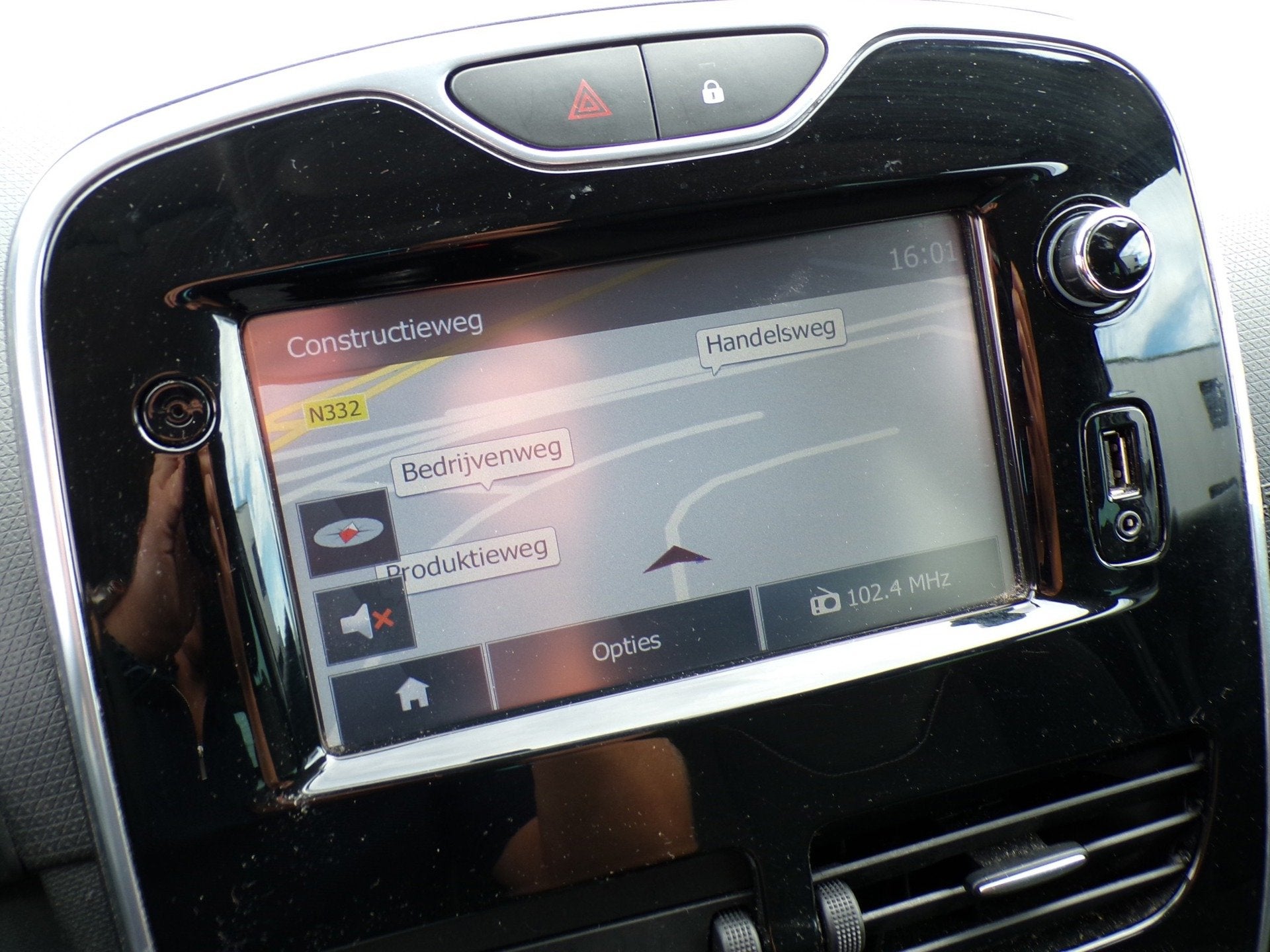 Renault Clio Estate 1.5 dCi ECO Expression|Cruise|Navi|PDC, Voorwielaandrijving, Euro 5, Stof, Gebruikt
