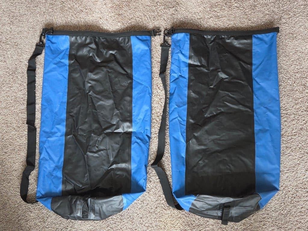 2x grote waterdichte zak van 45L, Ophalen, Zo goed als nieuw