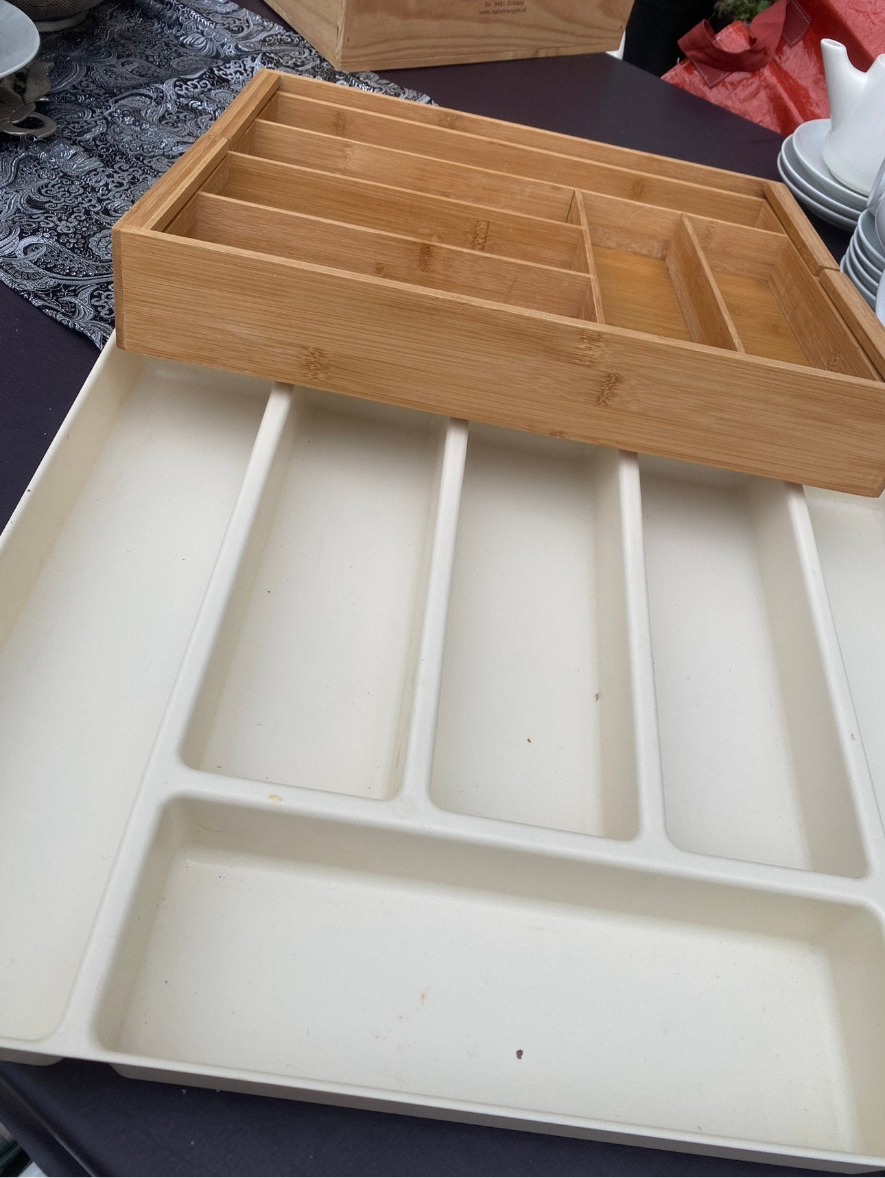Te koop Relaxdays bestekbak uitschuifbaar, bamboe,, Ophalen of Verzenden, Zo goed als nieuw