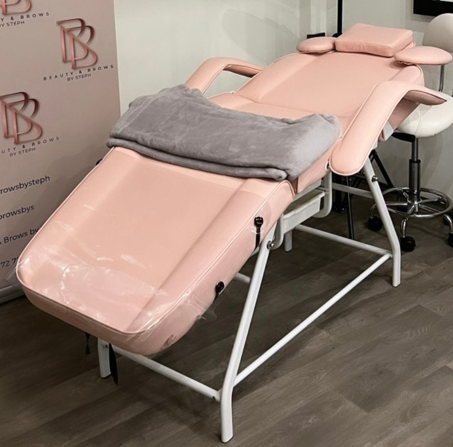 Roze behandelstoel / massagetafel, Ophalen, Kunststof, Gebruikt, Overige kleuren