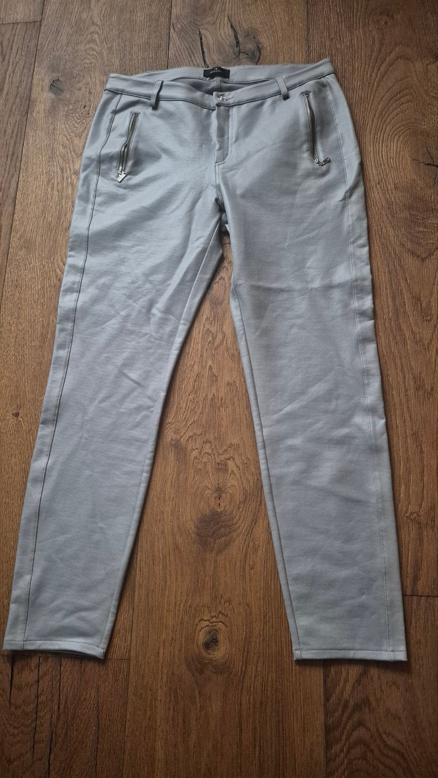 monari licht grijze broek 40, Kleding | Dames, Maat 38/40 (M), Monari, Ophalen of Verzenden, Zo goed als nieuw