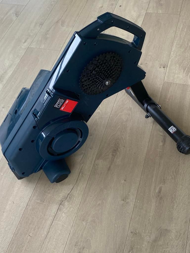 Smart fluid Elite Smart indoor fietstrainer, Sport en Fitness, Wielrennen, Ophalen, Zo goed als nieuw, Overige typen