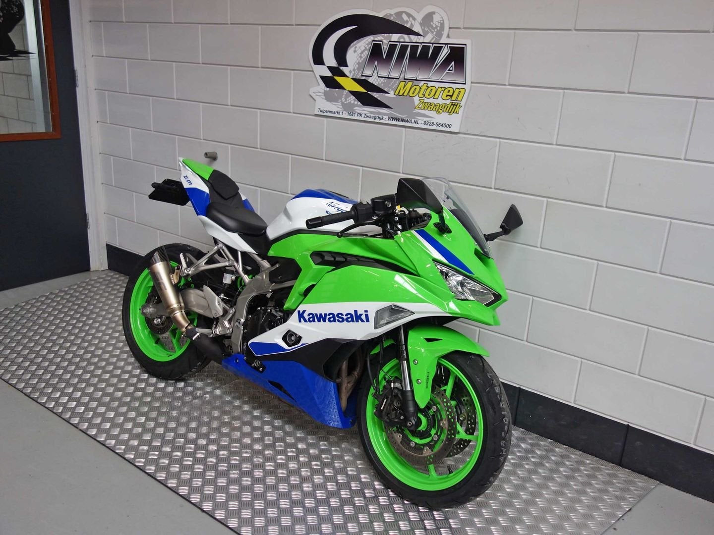 KAWASAKI NINJA ZX-4RR, 4 cilinders, Bedrijf, Onbekend, 399 cc
