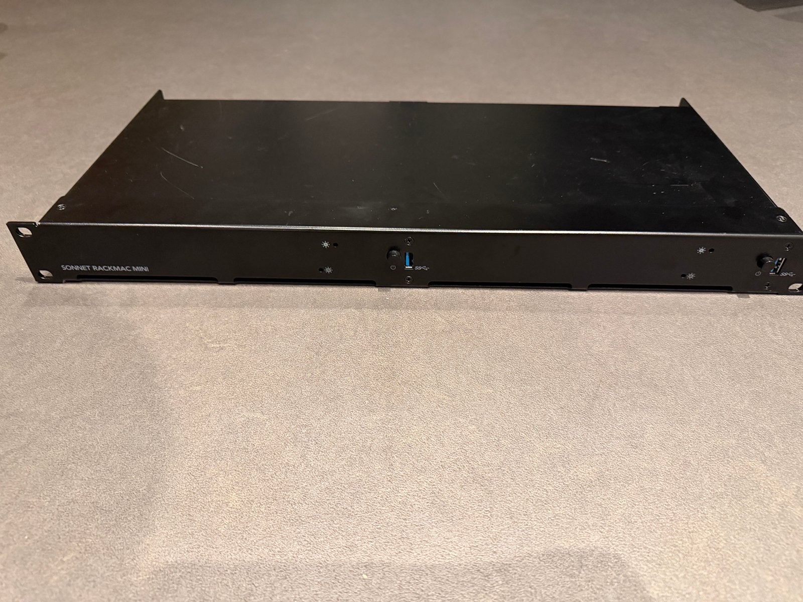 Sonnet Rackmac Mini - rackmount Mac Mini, Ophalen of Verzenden, Zo goed als nieuw
