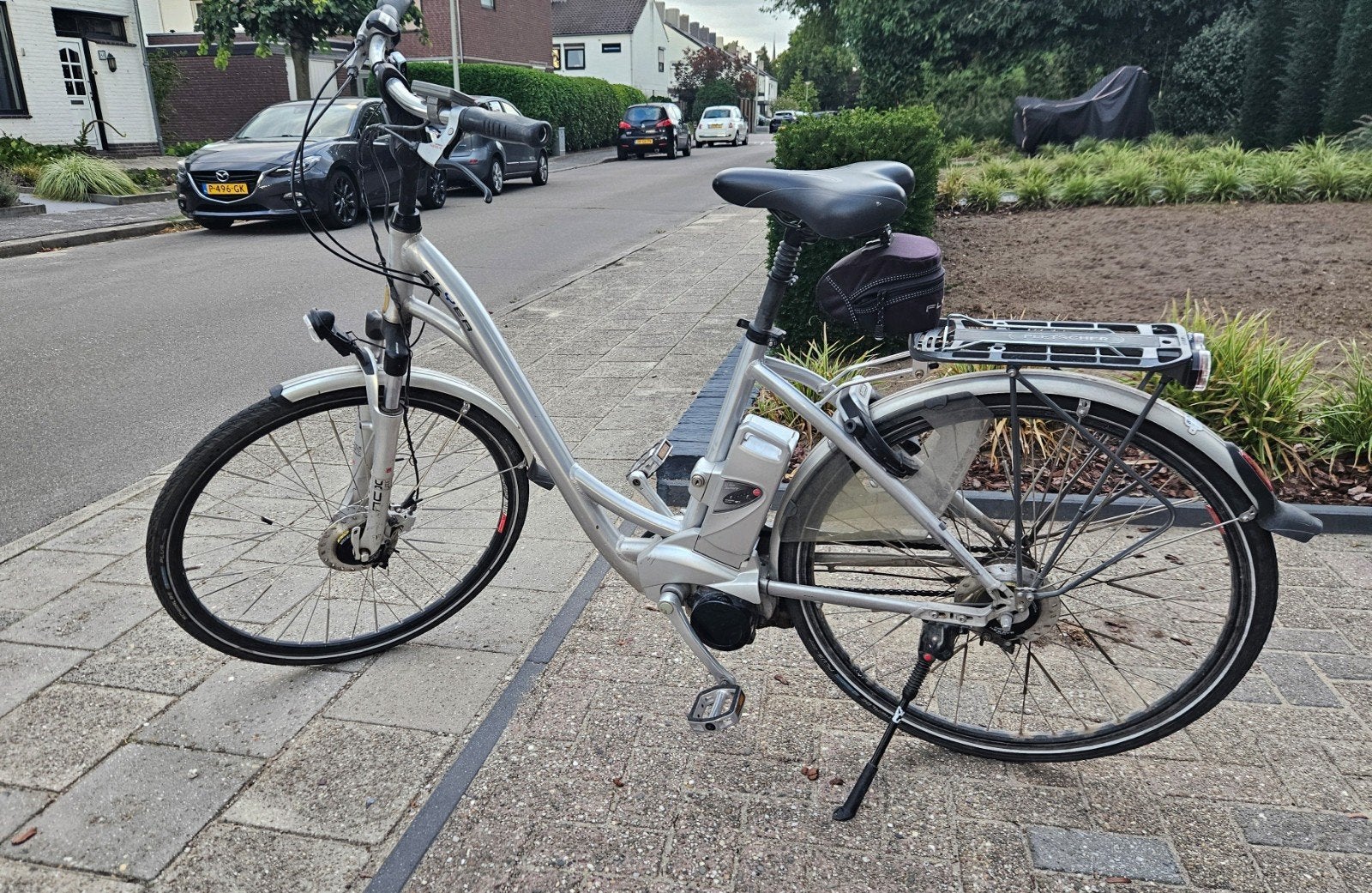 Flyer elektrische fiets met oplader, Minder dan 30 km per accu, Gebruikt, 47 tot 51 cm, Ophalen