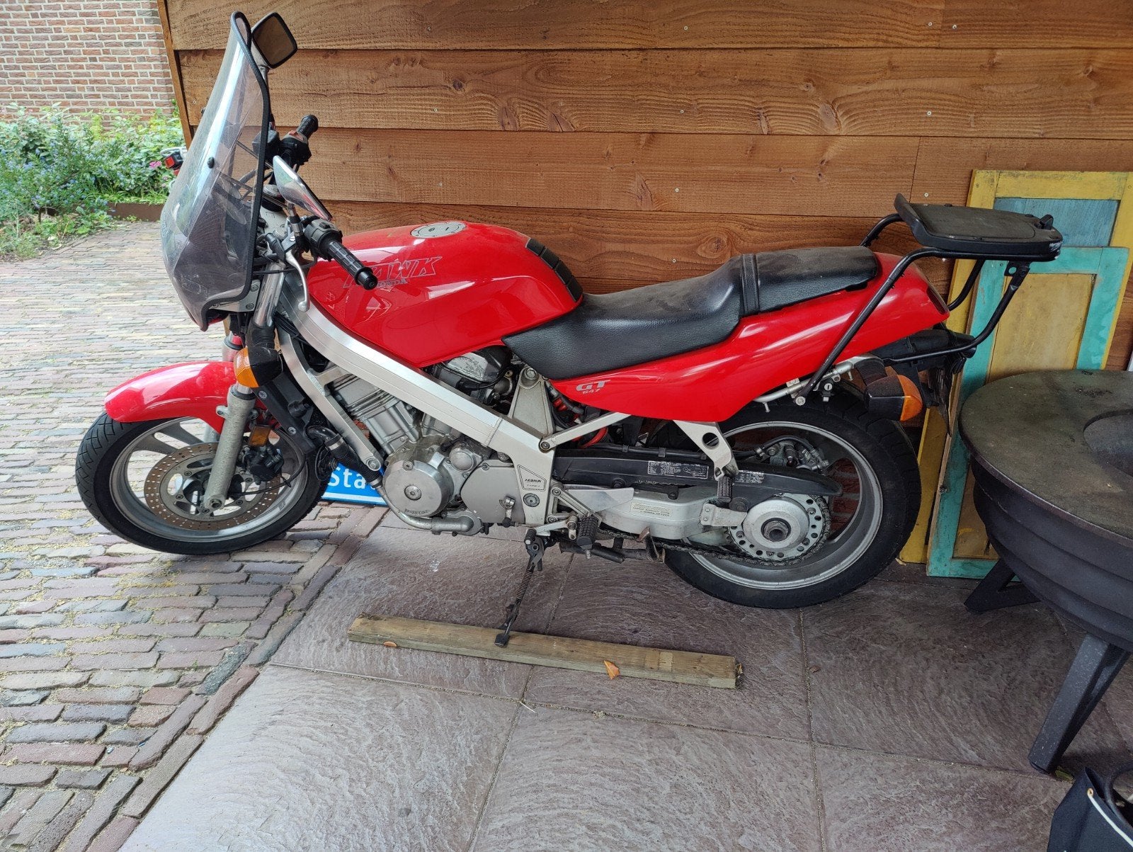 Honda NT 650 Hawk GT (05-1991) - Klassieke Naked Bike