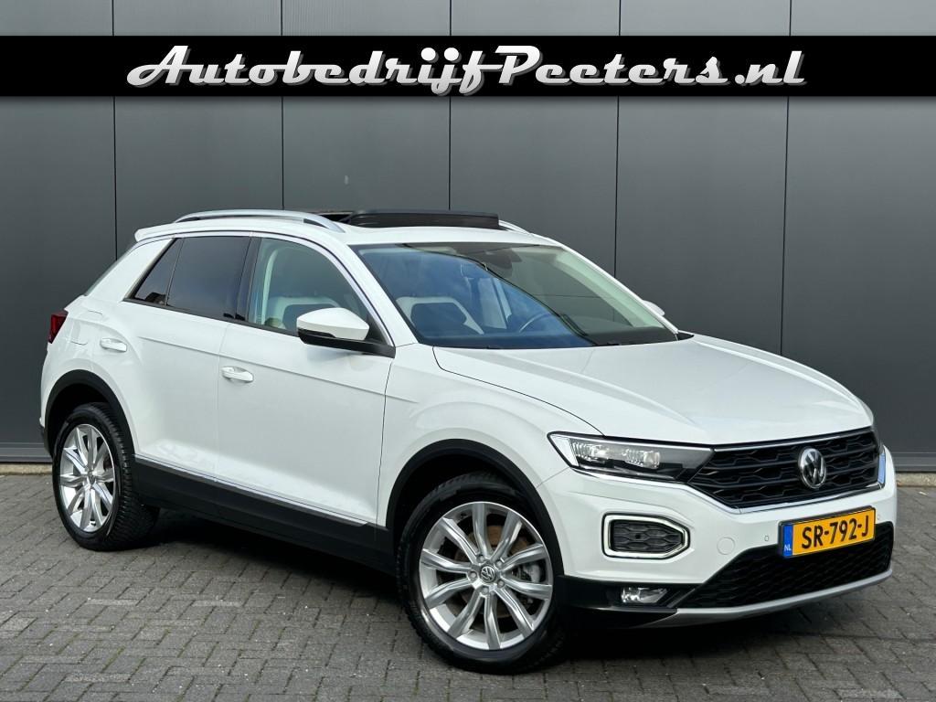 Volkswagen T-ROC 1.5 TSI Sport P-dak LED ACC V-Cockpit Navi, Voorwielaandrijving, Euro 6, 4 cilinders, 150 pk