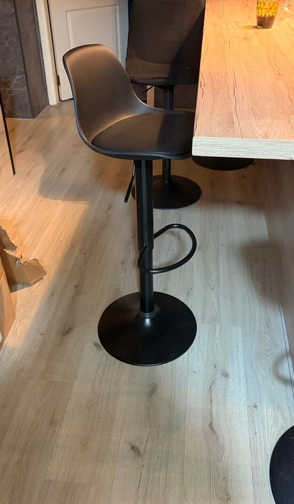 4 nieuwe barkrukken, 2 krukken, Ophalen of Verzenden, Nieuw, 60 tot 90 cm