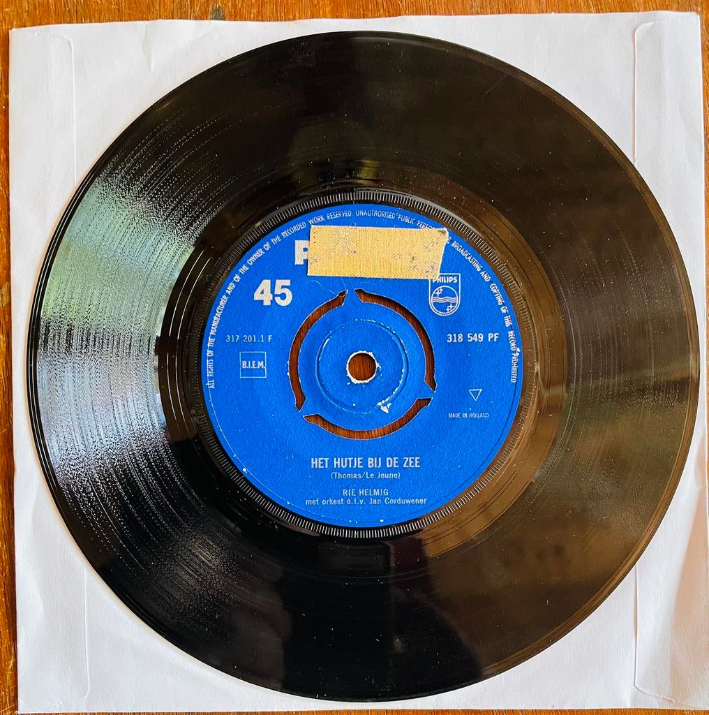 Rie Helmig Het Hutje Bij De Zee, Ophalen of Verzenden, Gebruikt, 7 inch, Levenslied of Smartlap