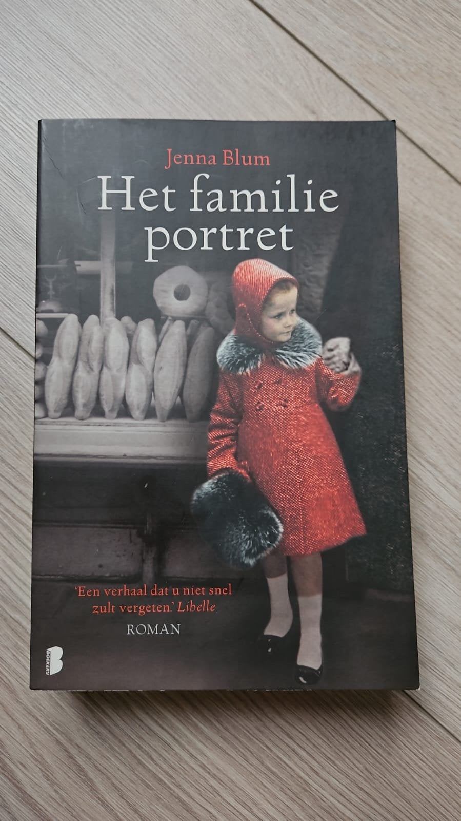 Jenna Blum. Het familieportret. Zgan. 1x gelezen, Ophalen of Verzenden, Zo goed als nieuw