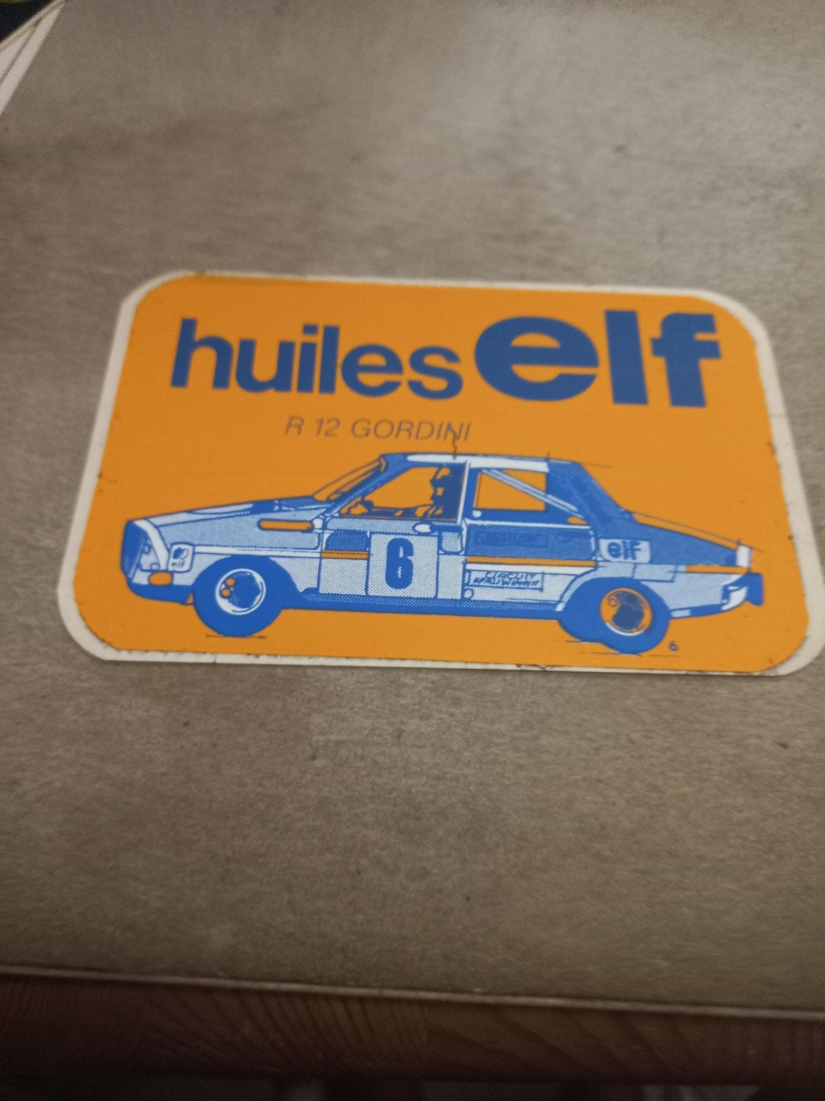 Vintage Huiles Elf R12 Gordini Sticker, Verzamelen, Ophalen of Verzenden