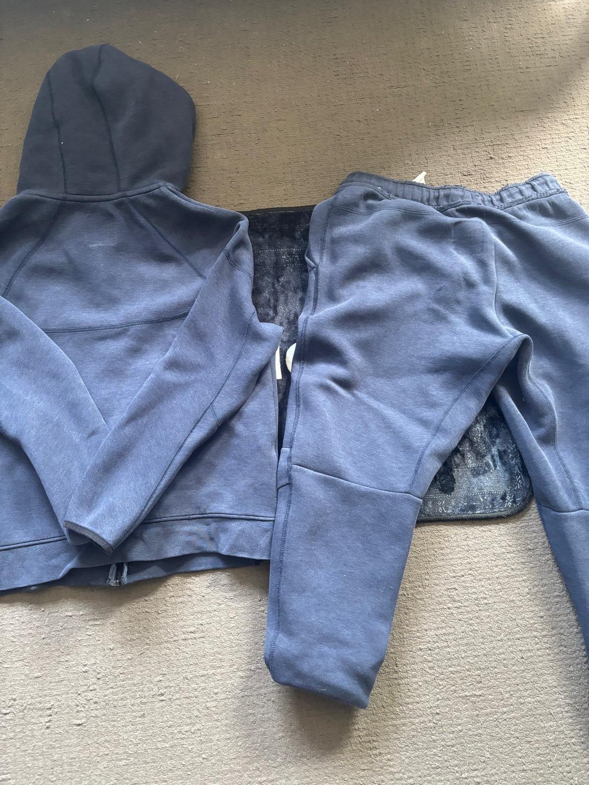 Nike tech tracksuit, Gedragen, Algemeen, Maat 46 (S) of kleiner, Verzenden
