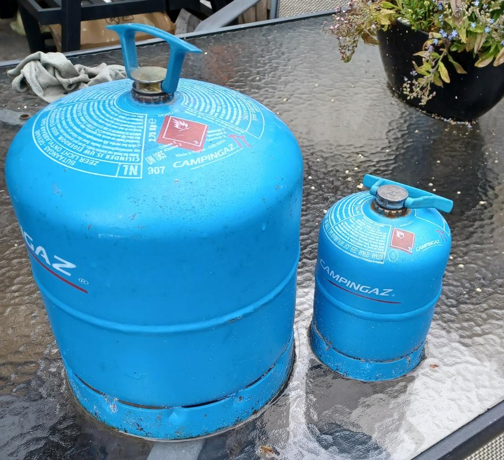 Campingaz gasflessen (leeg/bijna leeg), Ophalen, Gebruikt