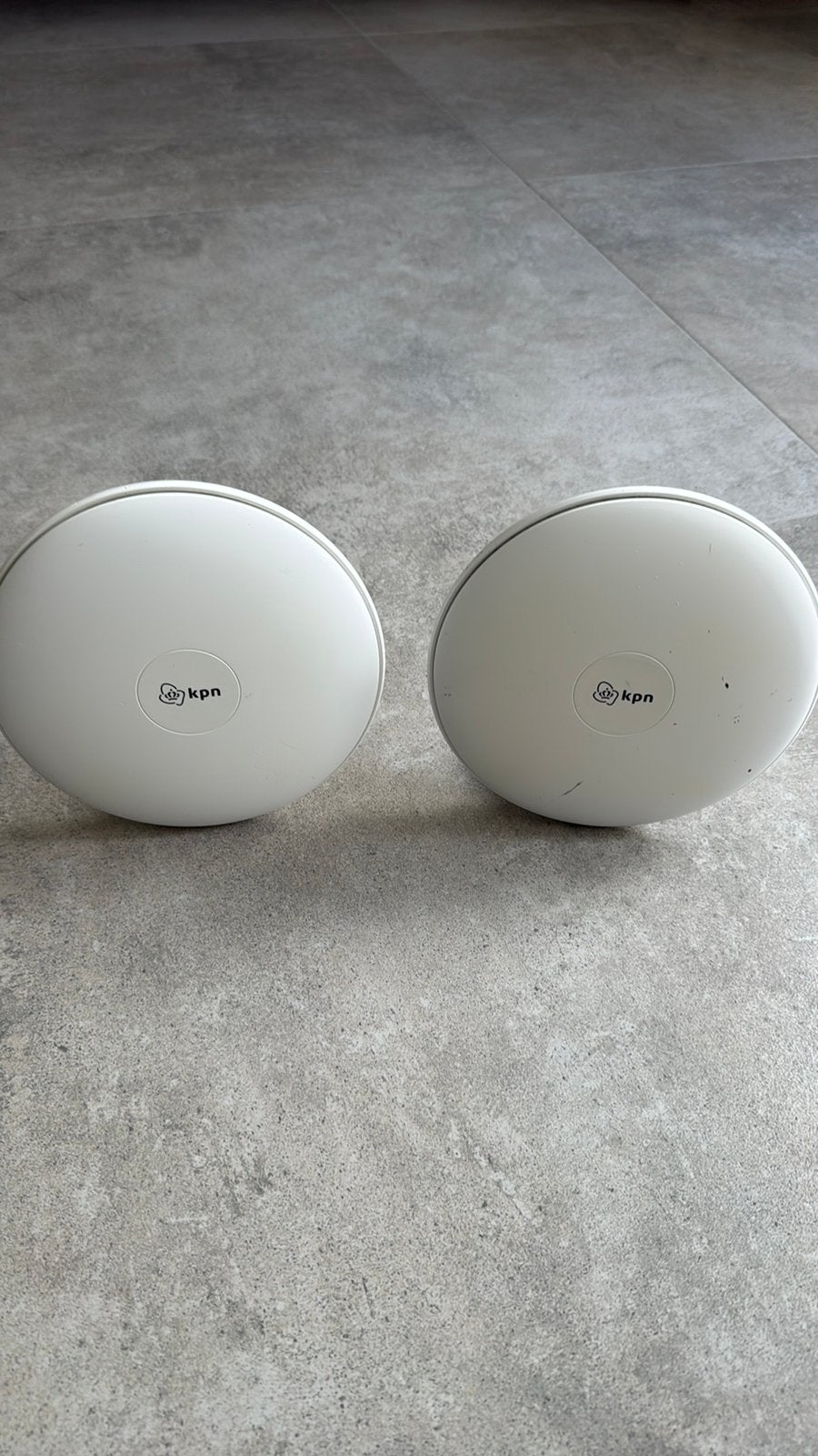 2 stuks kpn wifi versterker, Computers en Software, Ophalen of Verzenden, Zo goed als nieuw