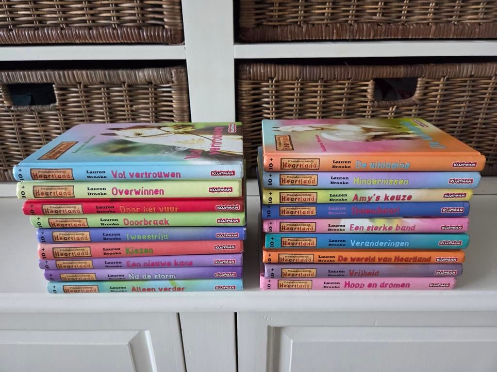 Lauren Brooke - Heartland (18 stuks), Ophalen of Verzenden, Gelezen