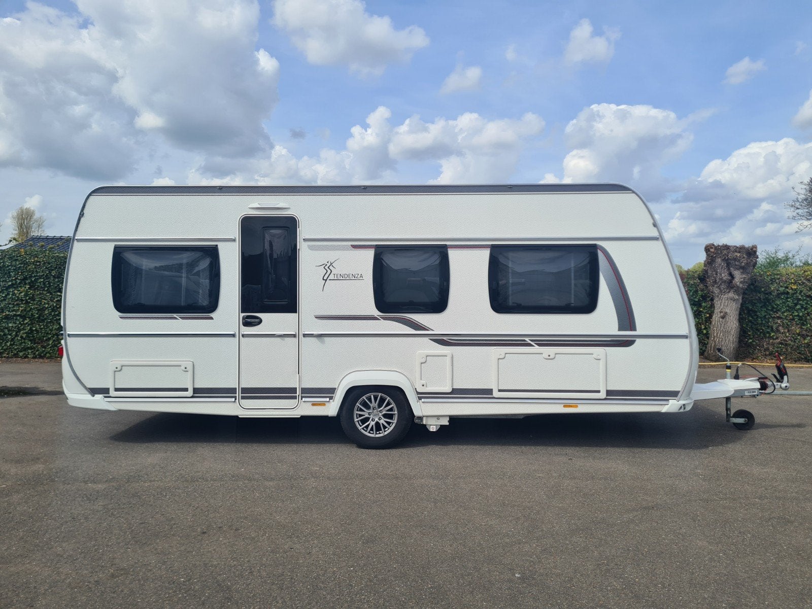 Fendt Tendenza 515 SG ( incl. stallingsmogelijkheid ), Caravans en Kamperen, Caravans, Rondzit, Hobby, Bedrijf, 5 tot 6 meter