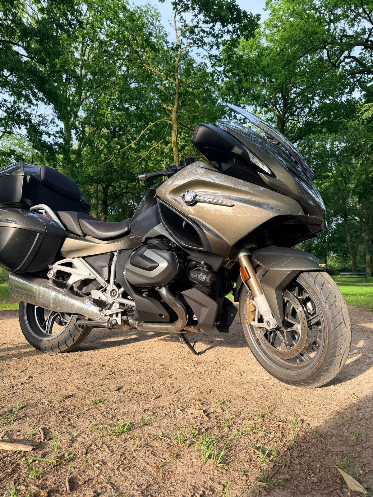 BMW R 1250 RT Elegance Full Options Grijs Manhatan, 2 cilinders, 1254 cc, Motorrijbewijs A, Gebruikt