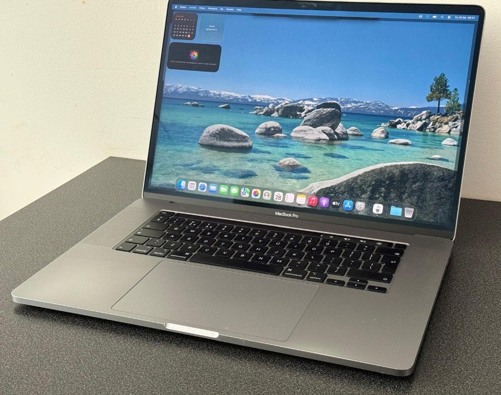MacBook Pro 16 in nieuwstaat, 2 tot 3 Ghz, Qwerty, 512 GB, Zo goed als nieuw