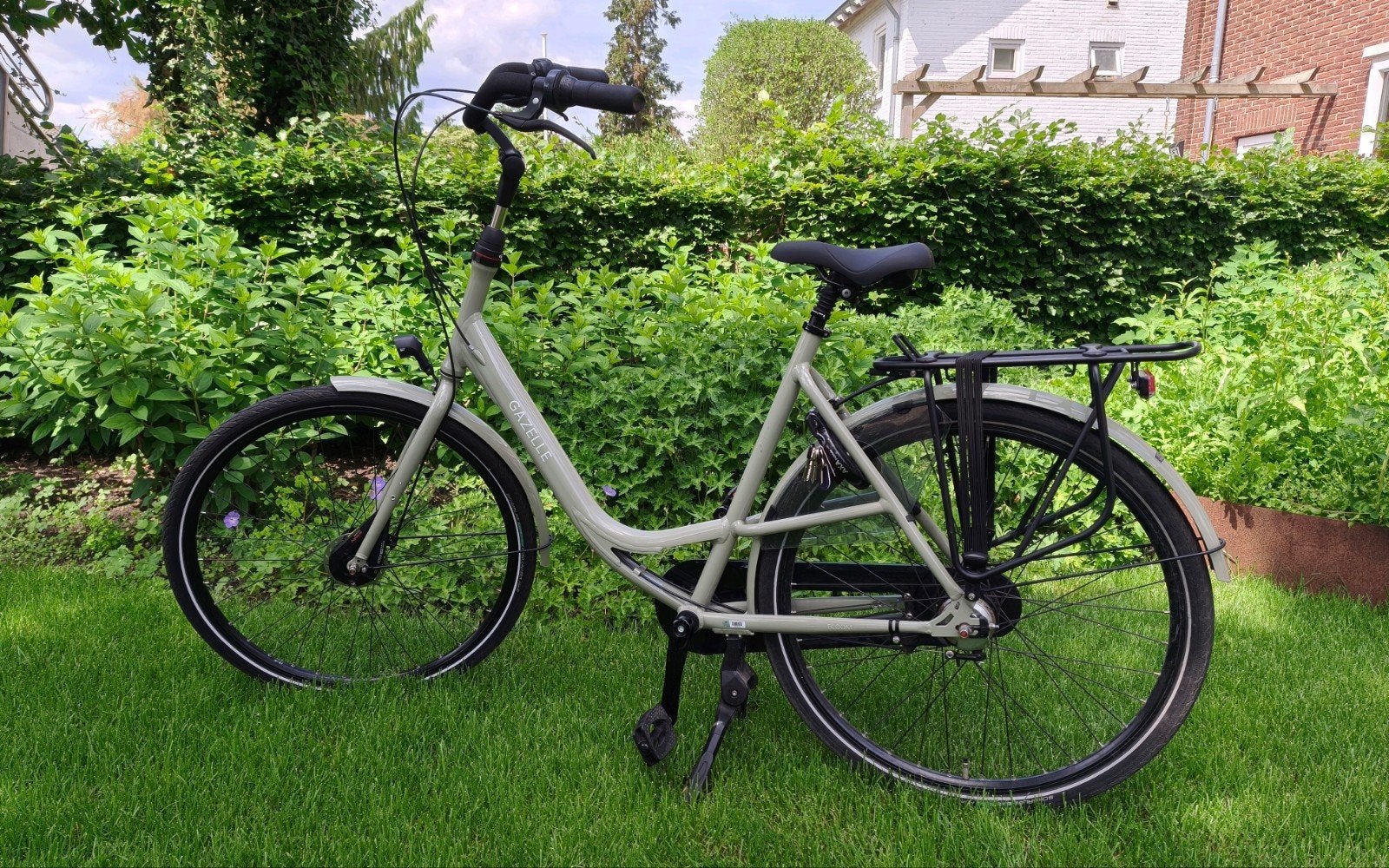 Mooie moederfiets Gazelle Bloom frame: 57cm, Fietsen en Brommers, Fietsen | Dames | Damesfietsen, Ophalen, Gebruikt, Velgrem, Versnellingen