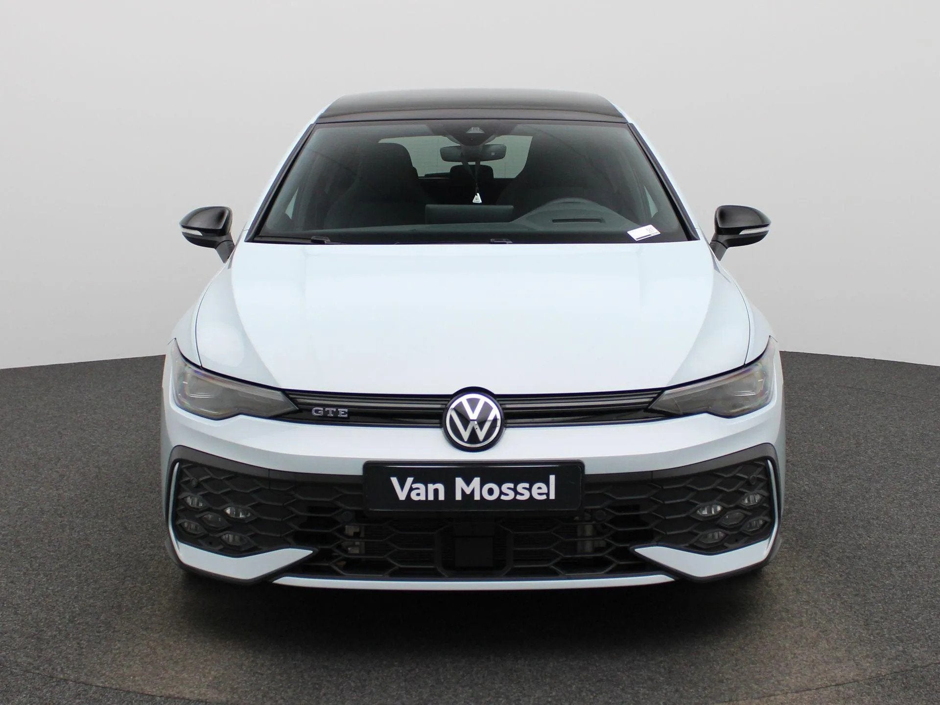 Volkswagen Golf 1.5 eHybrid GTE 272 PK | (bj 2025), 4 cilinders, Plug-in hybride, 1700 kg, Geïmporteerd