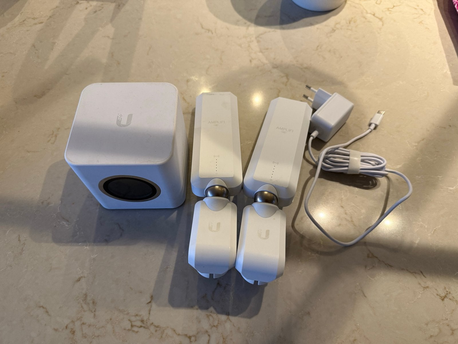 Ubiquiti AmpliFi HD Mesh Wi-Fi Systeem, Computers en Software, Routers en Modems, Ophalen of Verzenden, Gebruikt, Router
