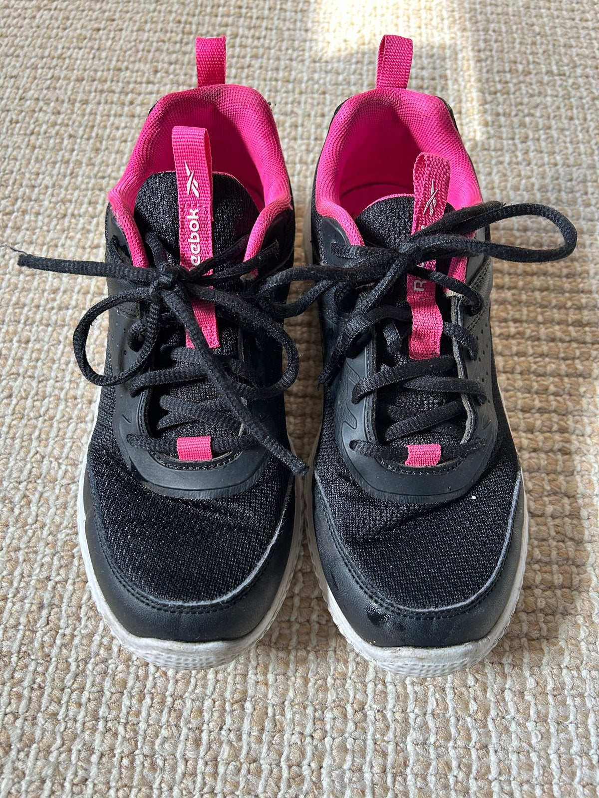 Reebok sportschoenen zwart/roze - maat 35, Ophalen of Verzenden, Gebruikt, Meisje