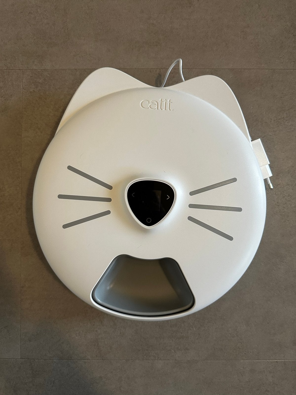 Automatische voerbak voor katten, Ophalen, Zo goed als nieuw