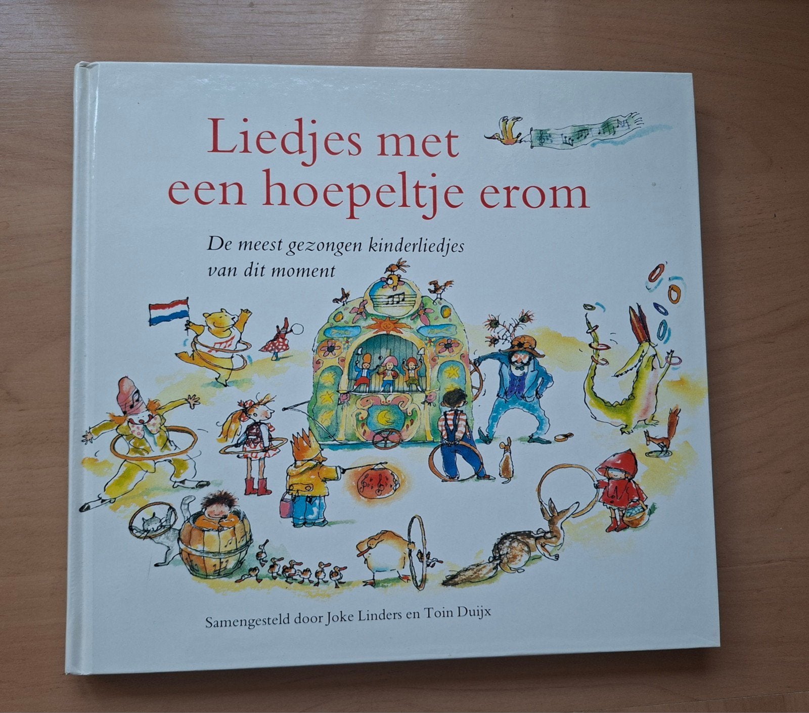 Liedjes met een hoepeltje erom - Kinderliedjes, Boeken, Gelezen, Jongen of Meisje, Ophalen of Verzenden, Voorleesboek