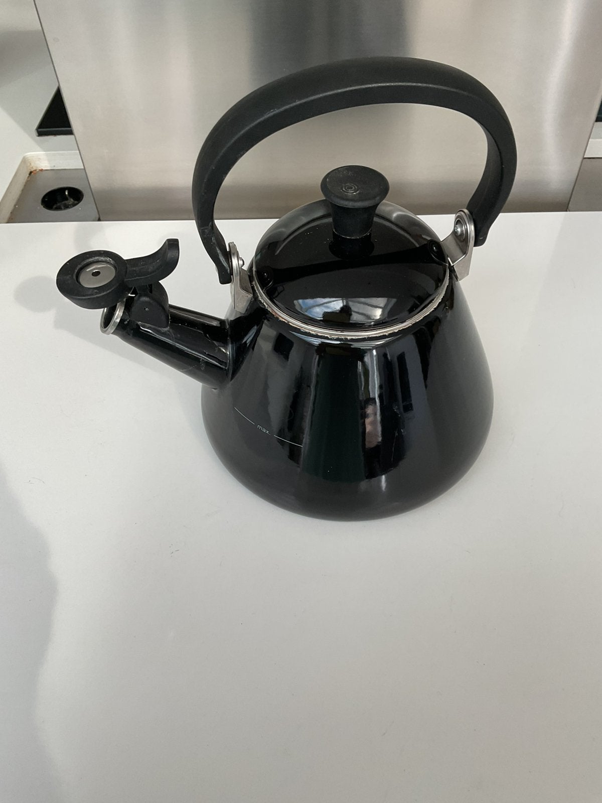 Le Creuset fluitketel zwart zeer mooi, Ophalen, Zo goed als nieuw