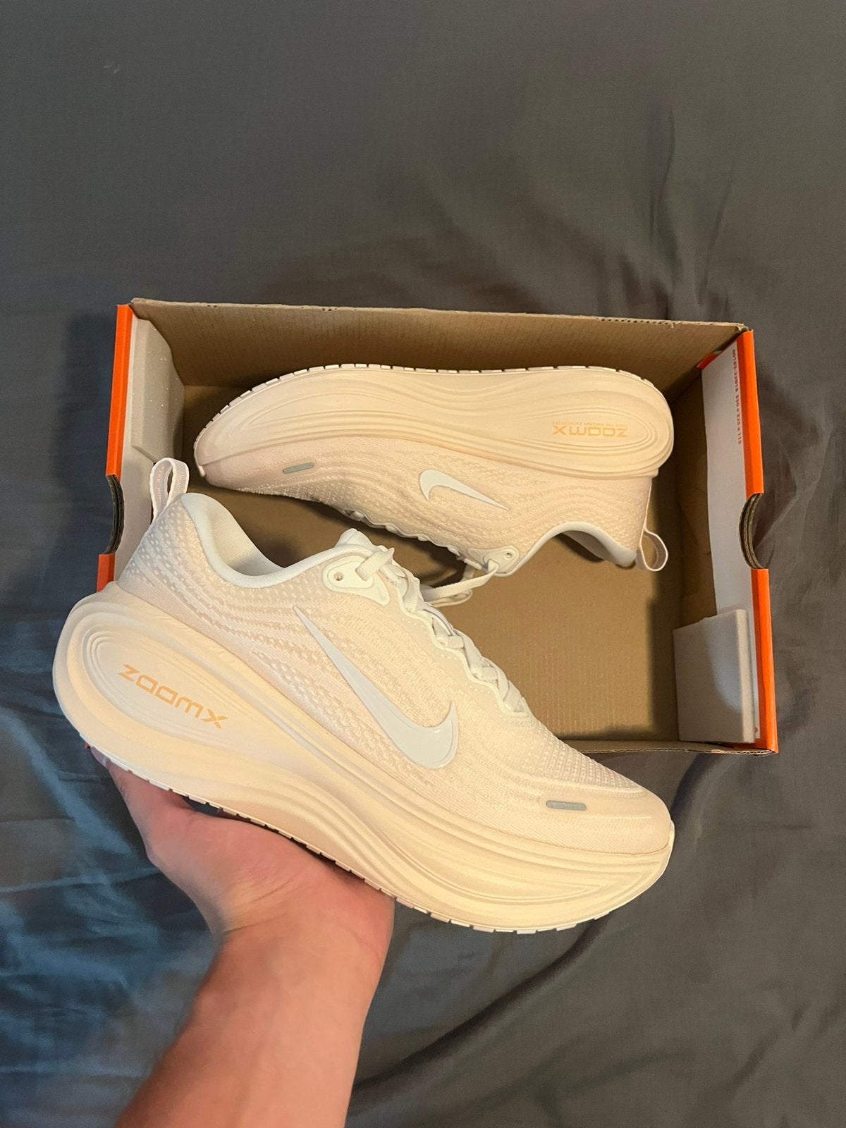 Nike Vomero Plus Guava Ice - Maat 40, Nieuw, Ophalen of Verzenden, Hardlopen, Hardloopschoenen