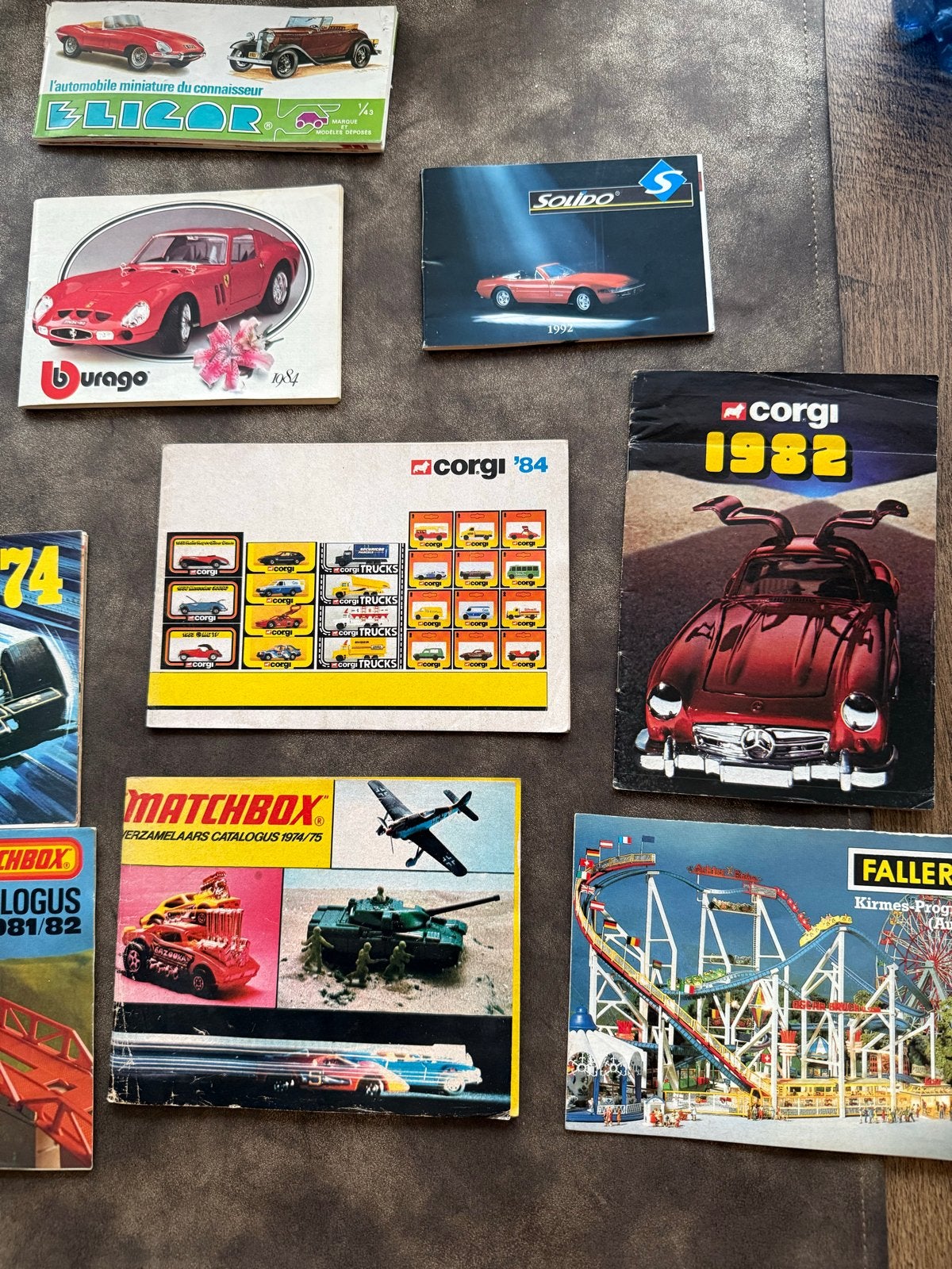 Matchbox, Corgi, Solido, Burago catalogi - Diverse jaren, Ophalen of Verzenden, Gelezen, Catalogus