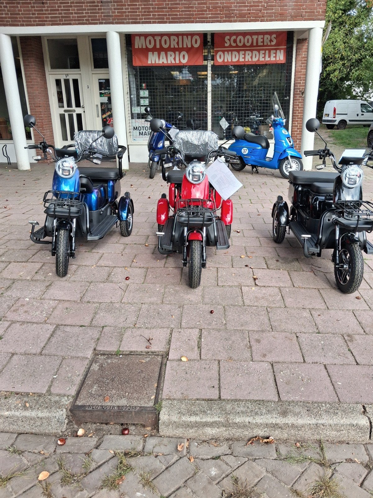 Nieuwe scootmobielen, Diversen, Nieuw, 16 km/u of meer, 46 km of meer, Ophalen