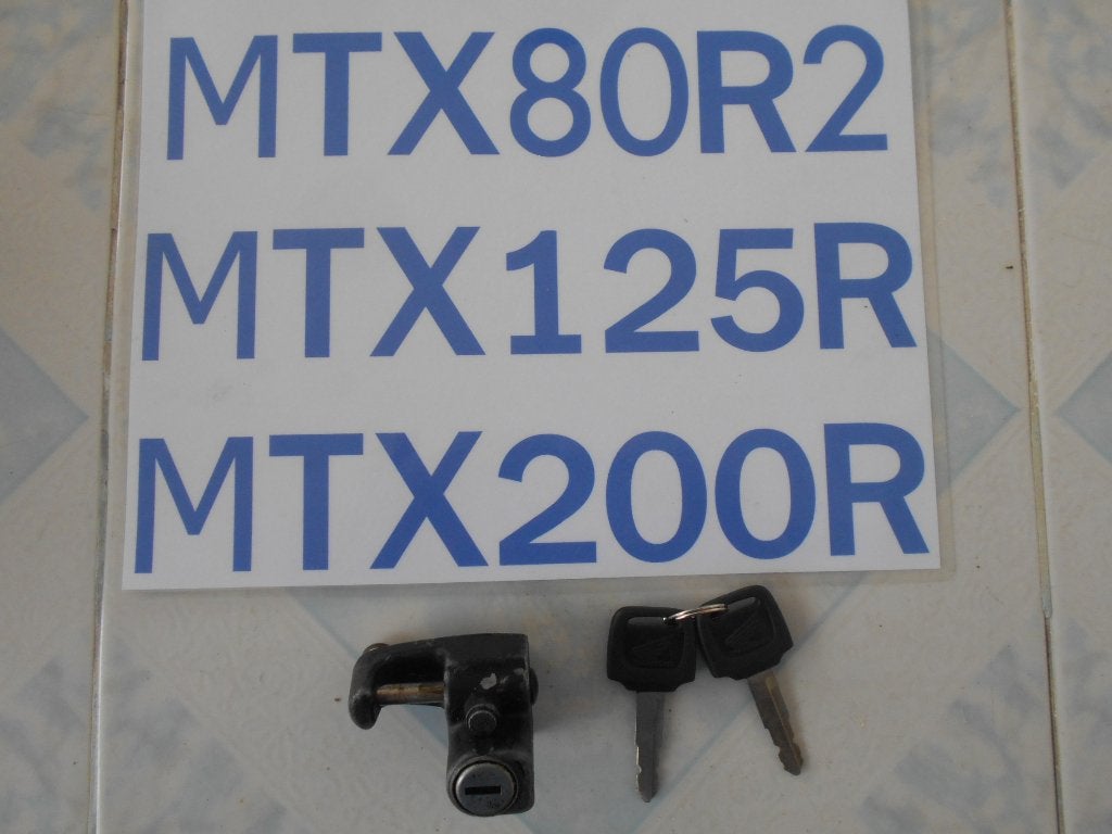 Gebruikt NOS Houder Helm Voor Honda MTX80R2 - MTX125R/200R, Verzenden