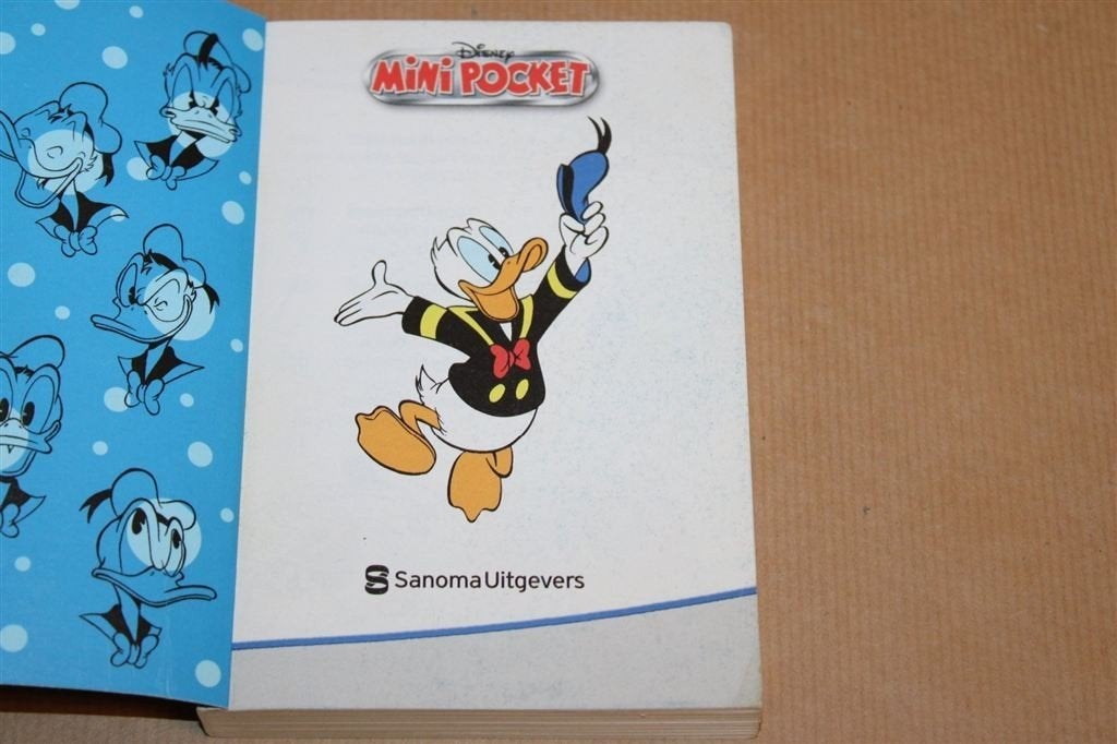 Disney Mini Pocket 1 — Stripverhalen met Donald Duck 2005, Eén stripboek, Ophalen of Verzenden, Gelezen