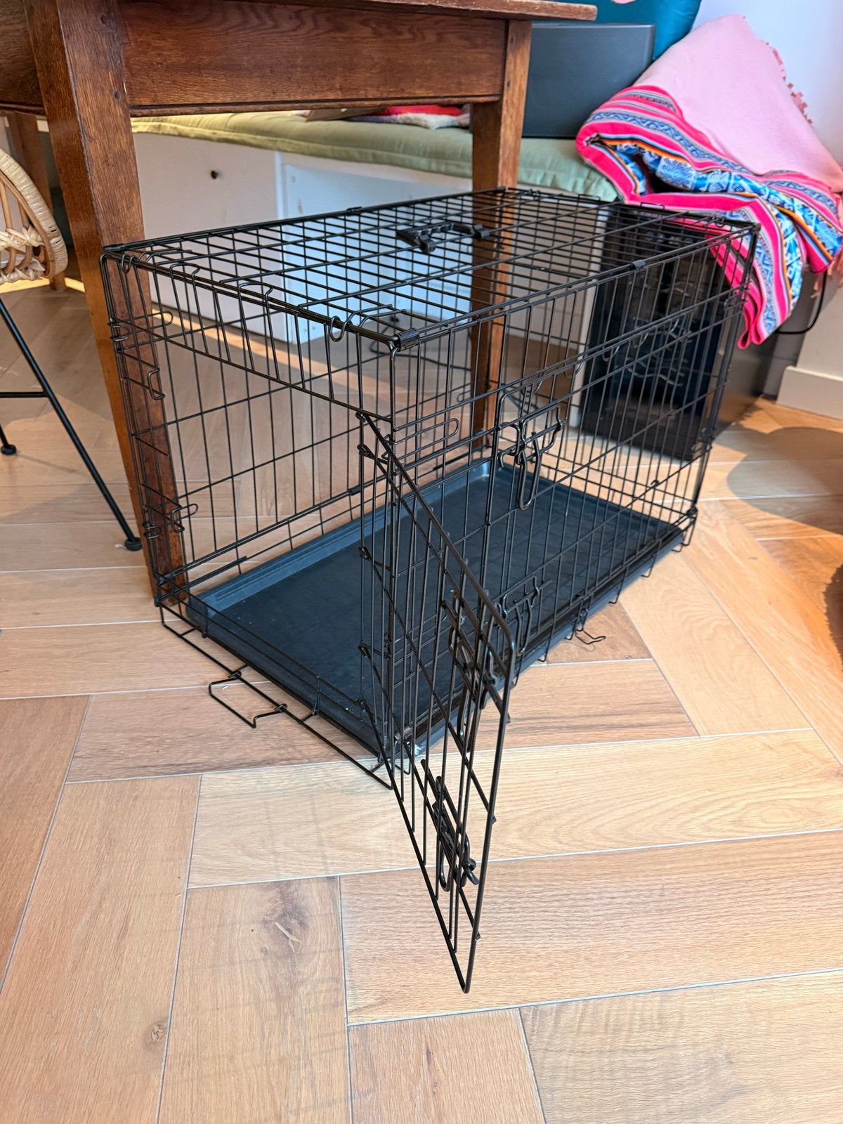 Zwarte bench hond 75x45x55cm, Dieren en Toebehoren, Ophalen, Gebruikt