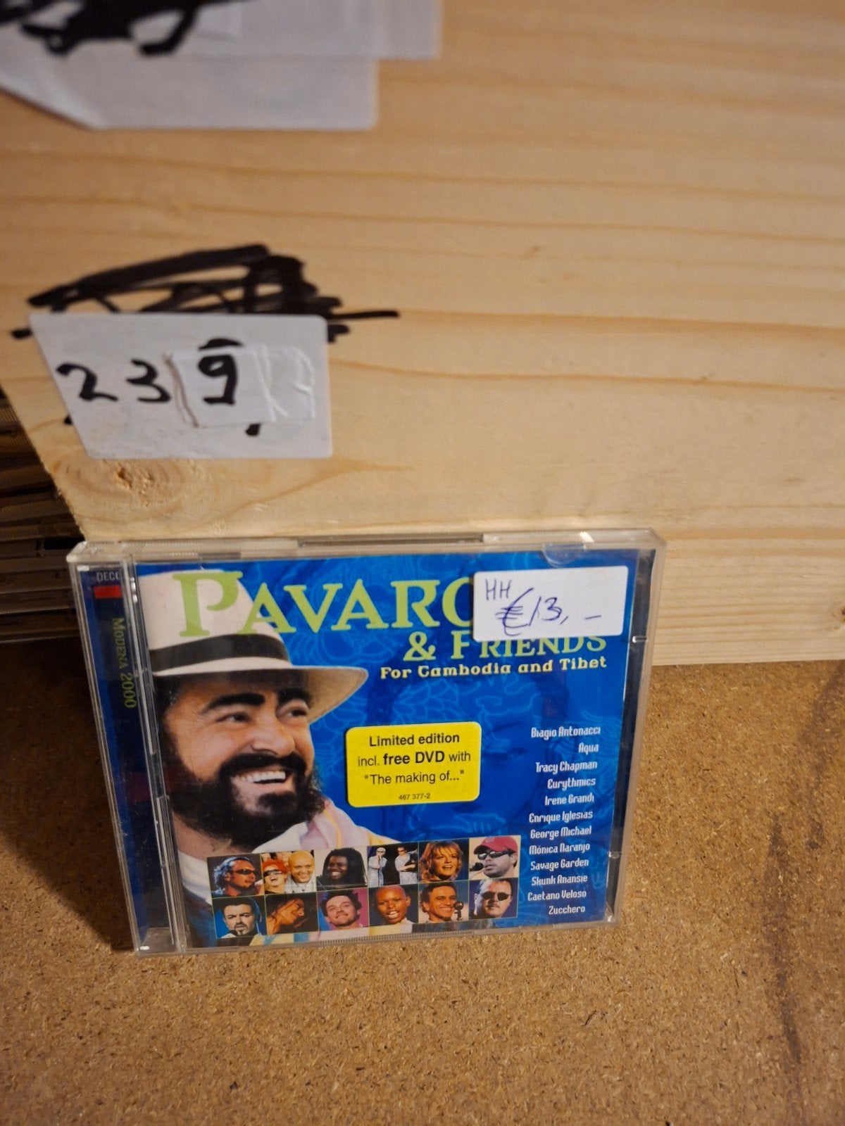 Pavarotti & Friends For Cambodia and Tibet CD + DVD, Alle leeftijden, Ophalen of Verzenden, Zo goed als nieuw, Inclusief DVD