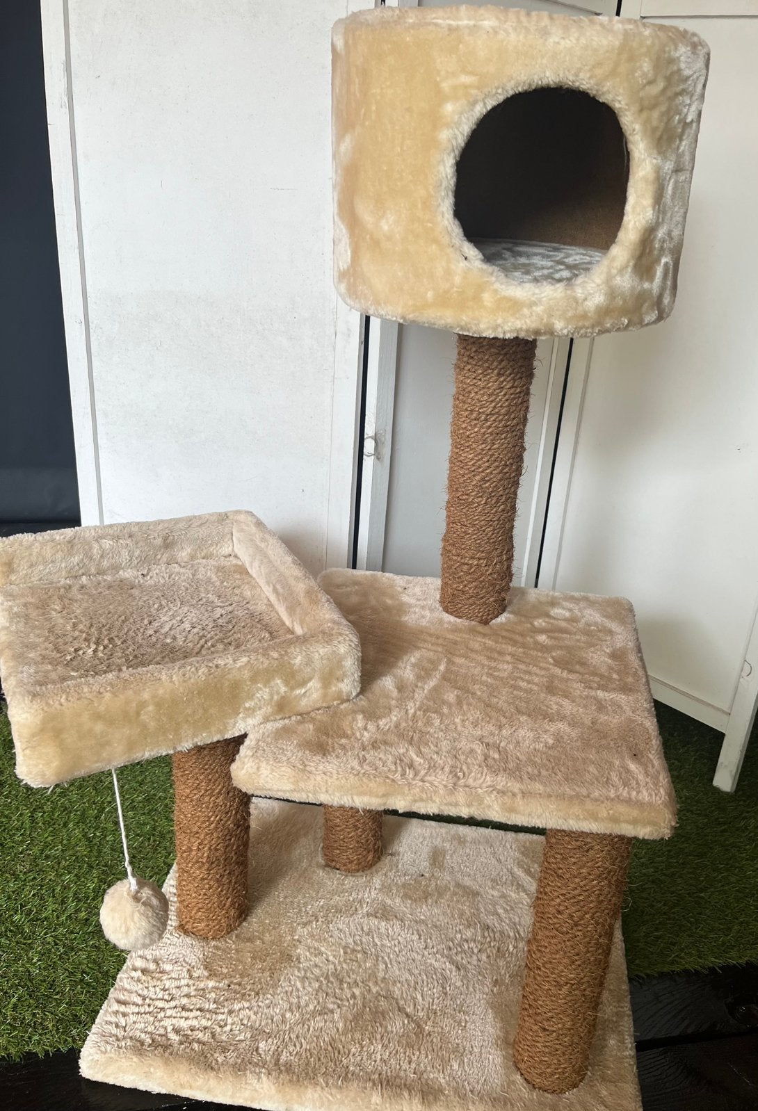 Krabpaal kitten        Bijna nieuw, Dieren en Toebehoren, Ophalen, Nieuw, Krabpaal
