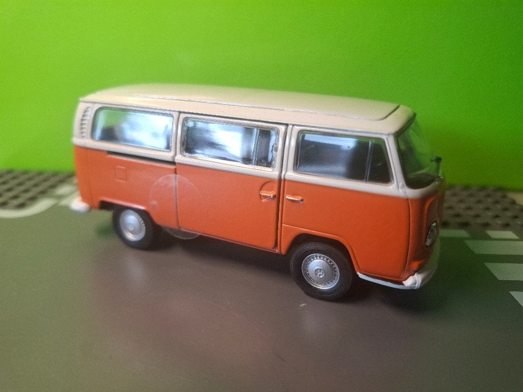 Welly - 1972 Volkswagen Transporter T2 [oranje] 1/38, Ophalen of Verzenden, Zo goed als nieuw, Auto
